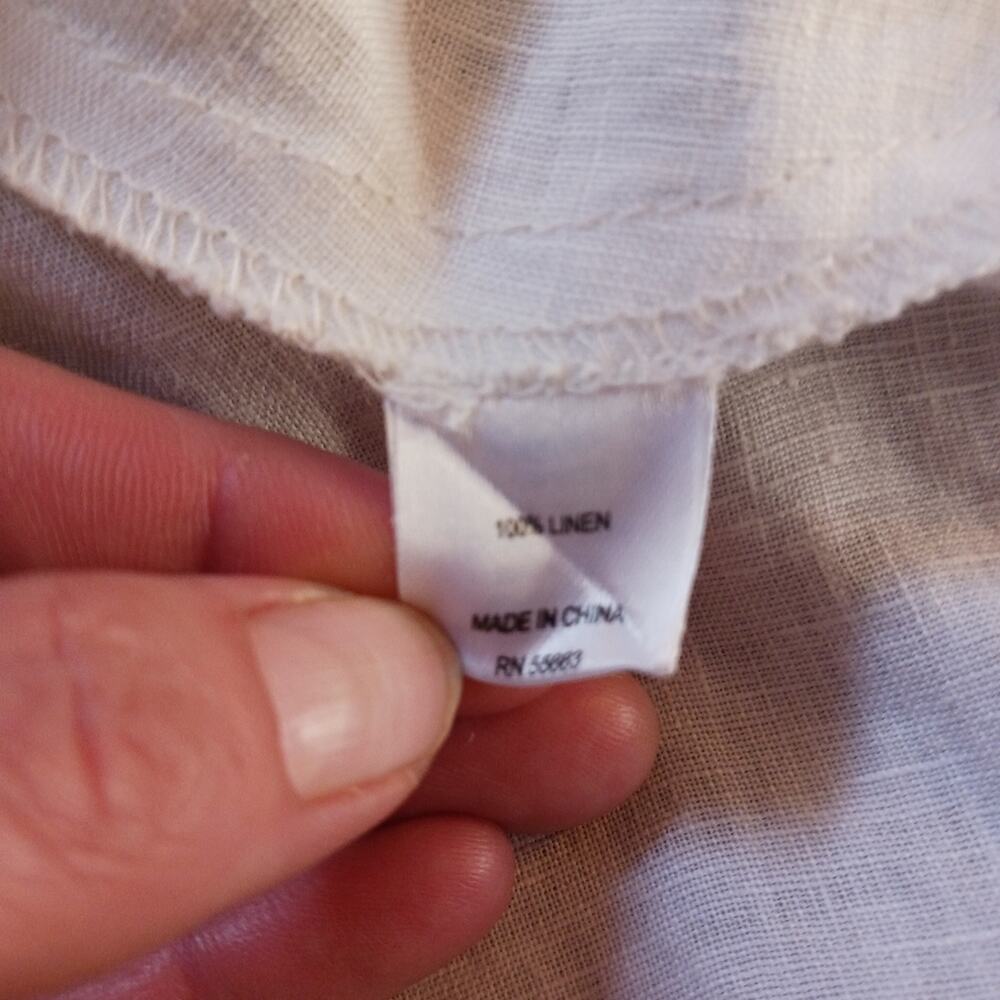 For Cynthia 100% linen ivory asymmetrical top. Size M - Picture 5 of 6